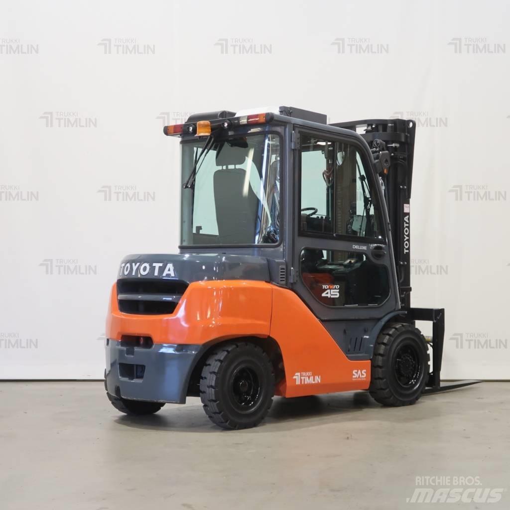 Toyota 40-8FD40N Дизельні навантажувачі