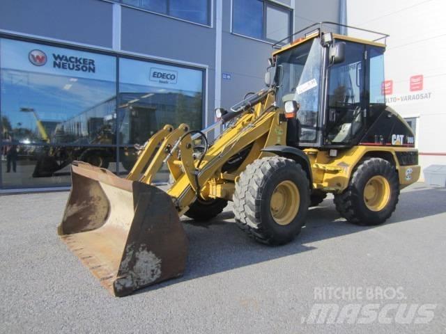 CAT 906 Фронтальні навантажувачі