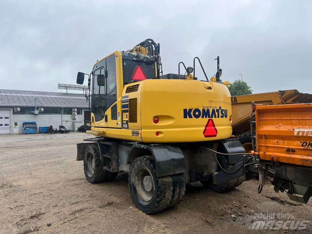Komatsu PW 148 Колісні екскаватори