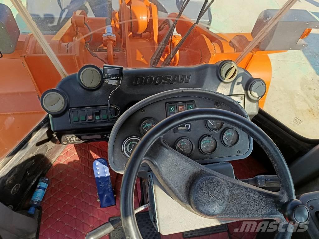 Doosan DL 505 Фронтальні навантажувачі