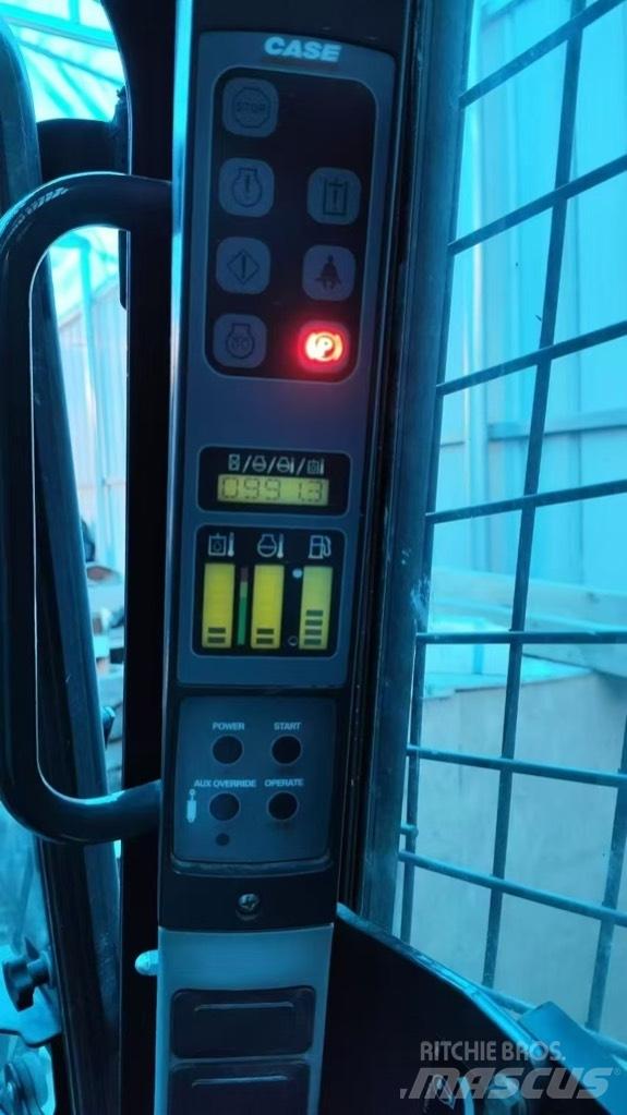 CASE SR 175 Міні-навантажувачі