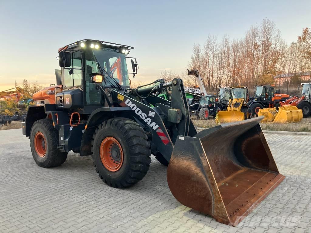 Doosan DL 280-7 Фронтальні навантажувачі