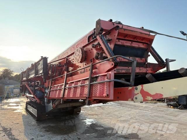 Sandvik QA450 Мобільні грохоти