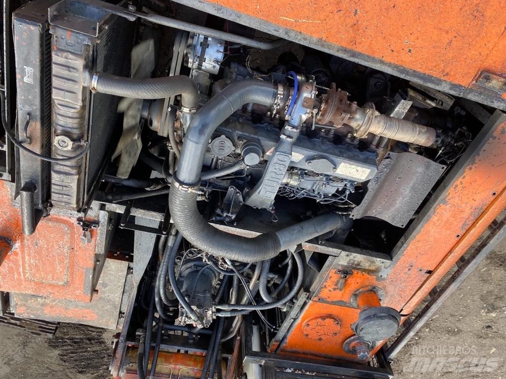 Hitachi EX 270 Гусеничні екскаватори