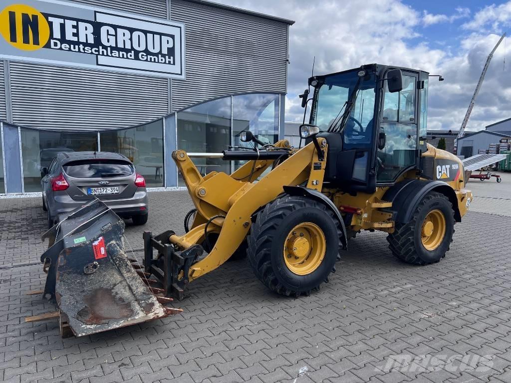 CAT 908 H Фронтальні навантажувачі