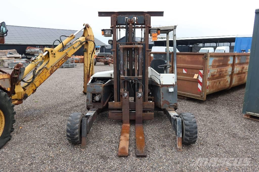 TCM TKL 3 x 3-M Навісні вилочні підйомники для вантажівок