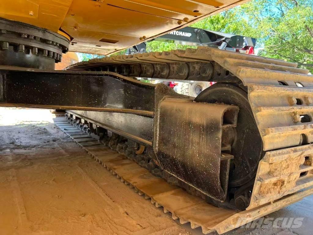 CAT 320 C L Гусеничні екскаватори
