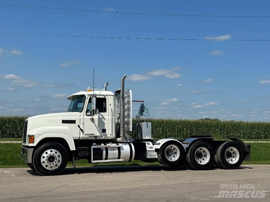 Mack Pinnacle CH613 Тягачі