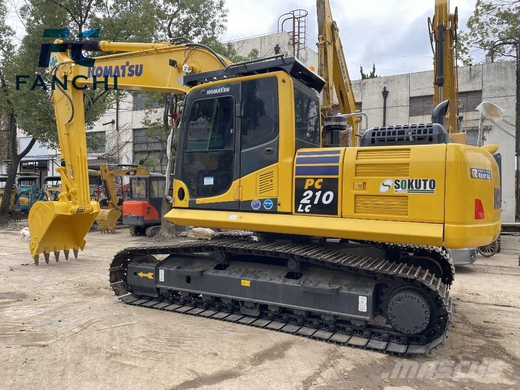 Komatsu PC210 Гусеничні екскаватори