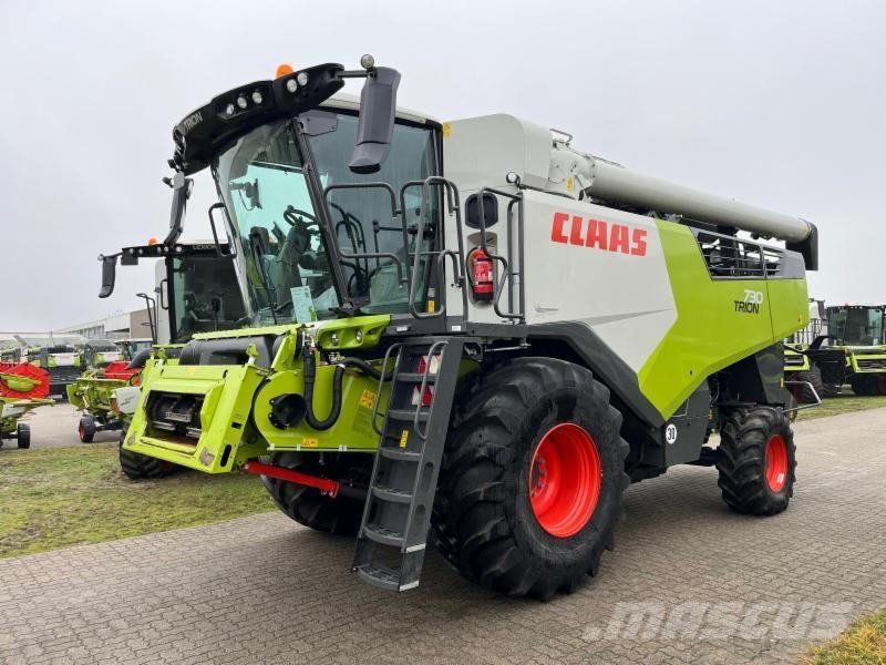 CLAAS TRION 730 Зернозбиральні комбайни