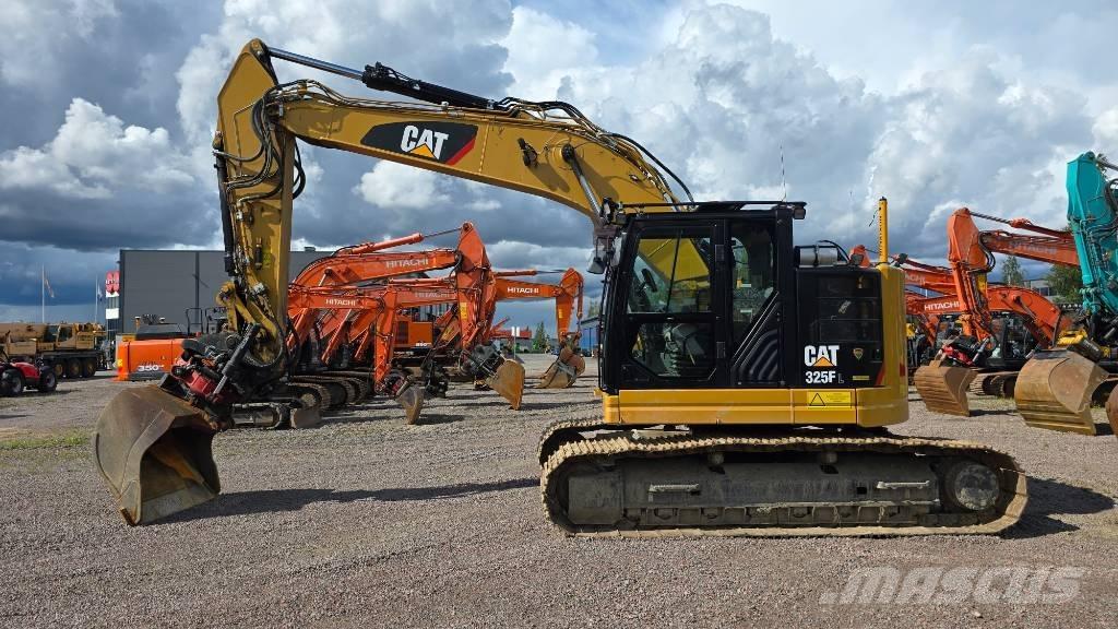 CAT 325FLCR Гусеничні екскаватори