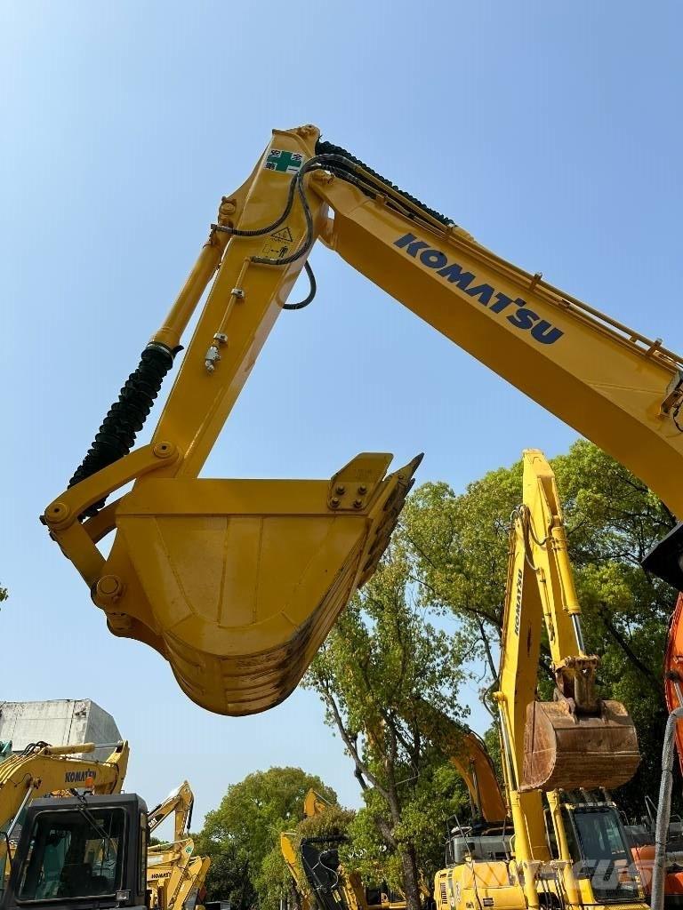 Komatsu PC 130 Гусеничні екскаватори