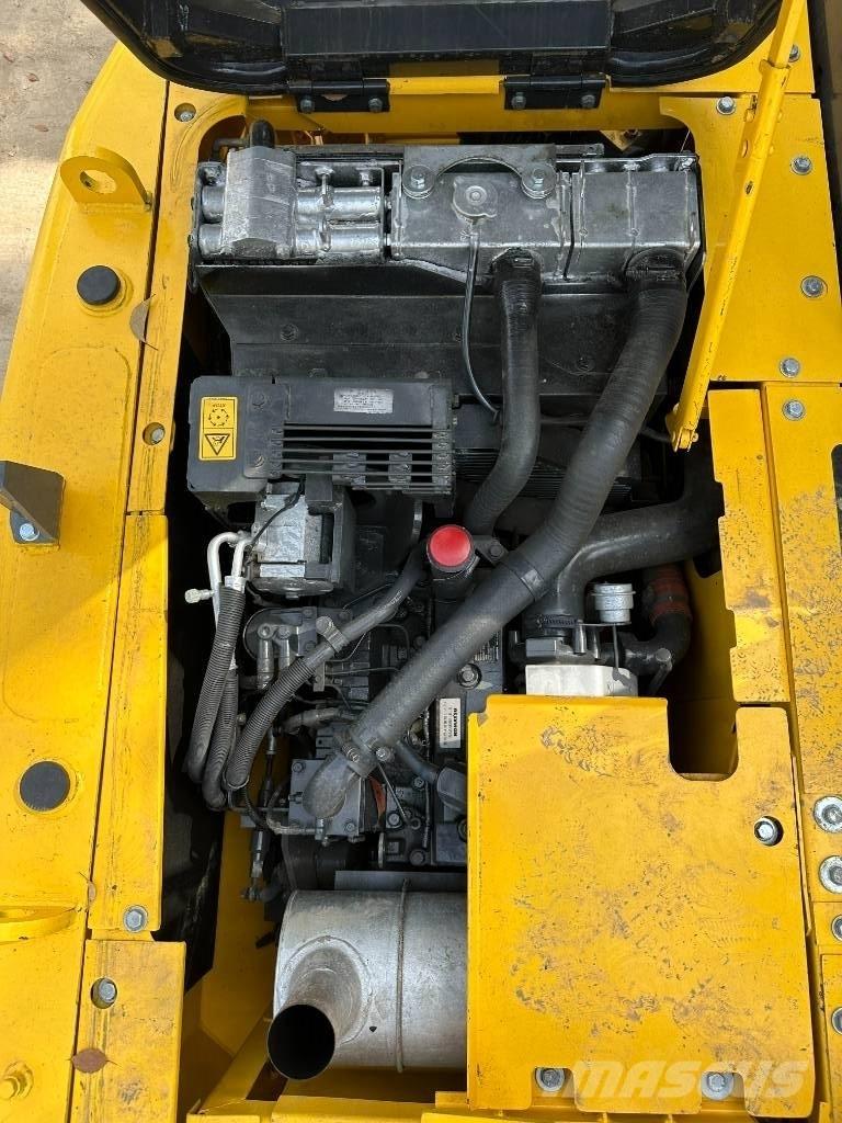 Komatsu PC 130 Гусеничні екскаватори