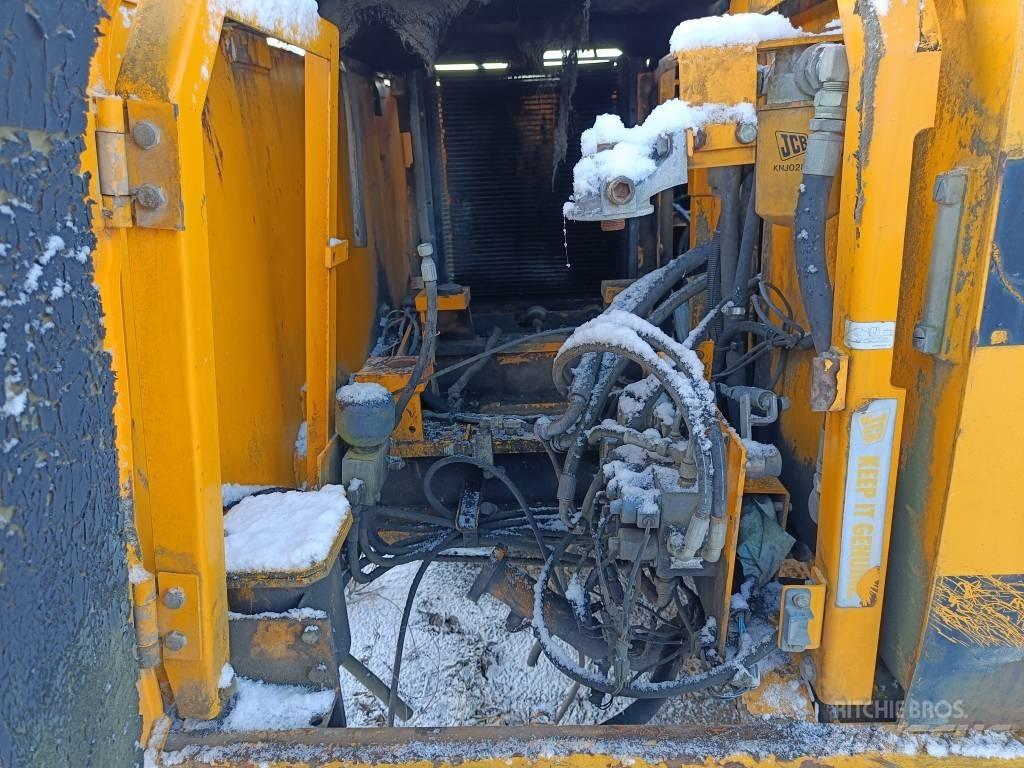JCB JS 180 L Гусеничні екскаватори