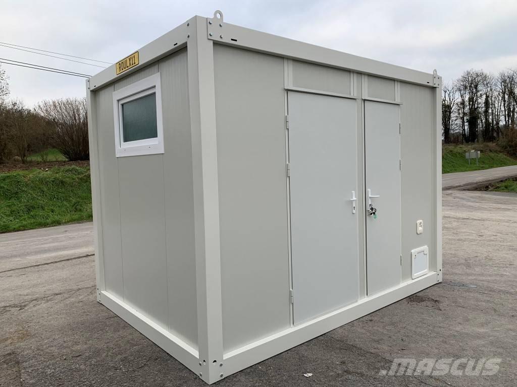 BASE DE VIE 2.4X3.5M Спеціальні контейнери