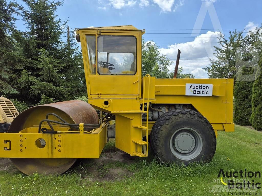 Stavostroj vv111 Грунтові котки