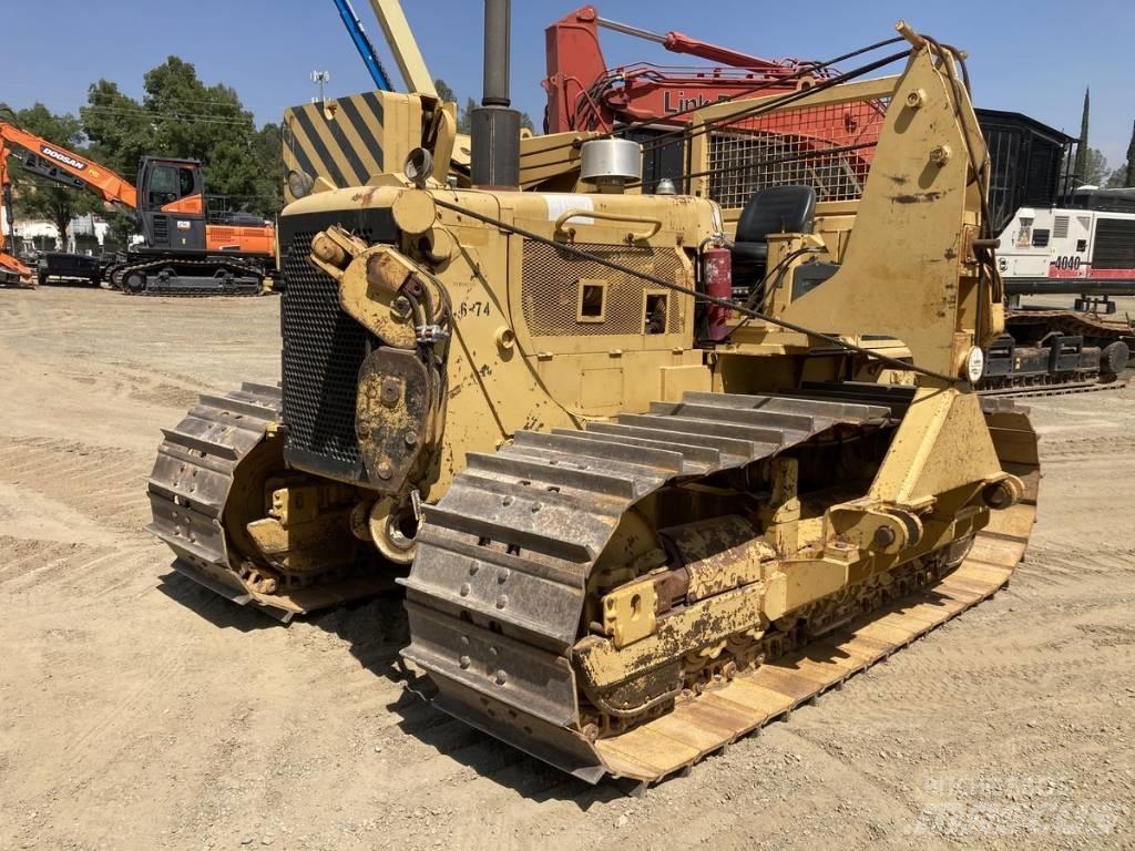 CAT D 6 D Трубоукладачі