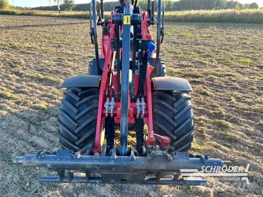 Schäffer 2630 Малі навантажувачі