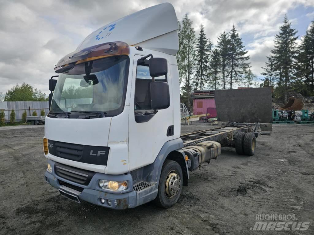 DAF 45-220 Шасі з кабіною