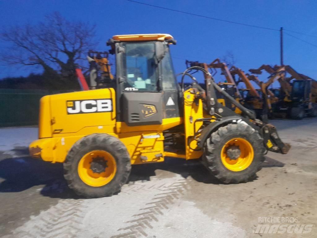 JCB 411 Телескопічний навантажувач
