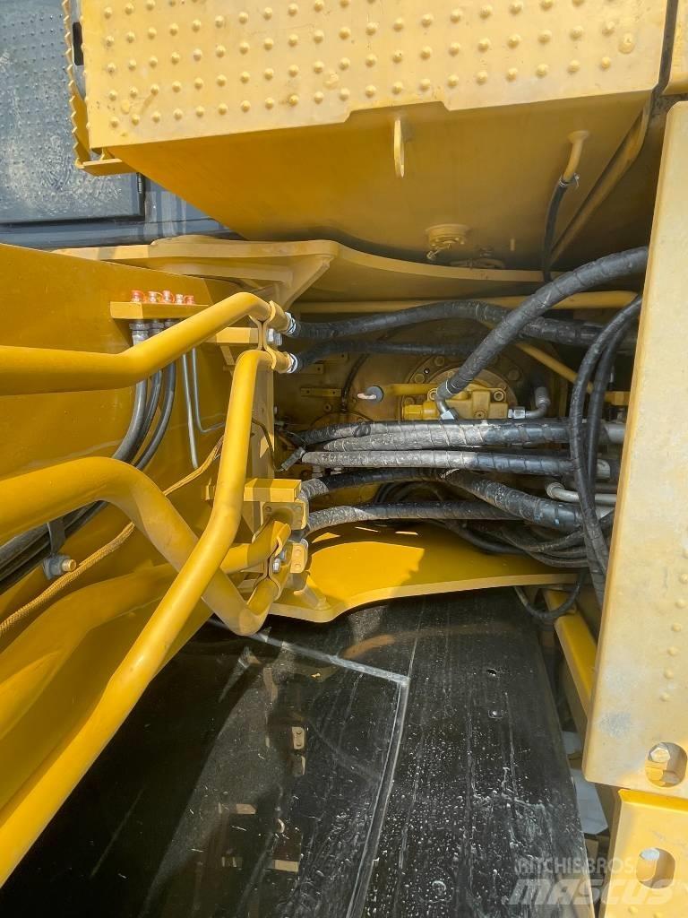 CAT 315 Гусеничні екскаватори