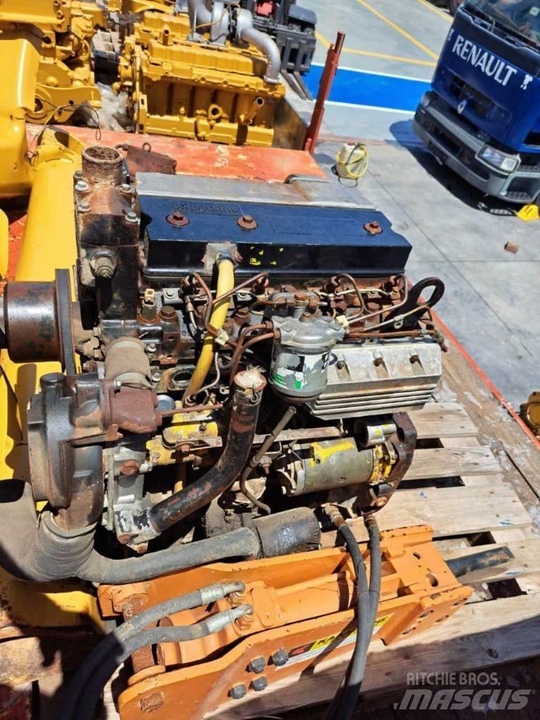 JCB 3CXT Двигуни