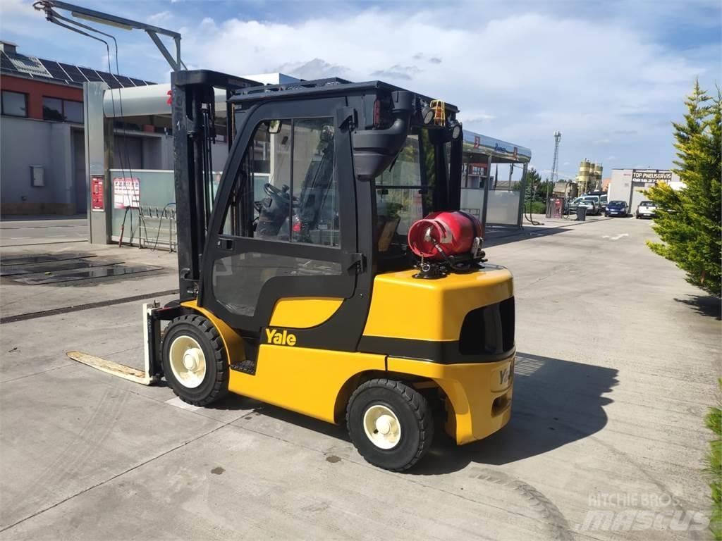 Yale GLP30VX Газові навантажувачі