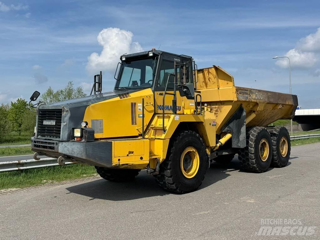 Komatsu HM300-2 Зчленовані самоскиди