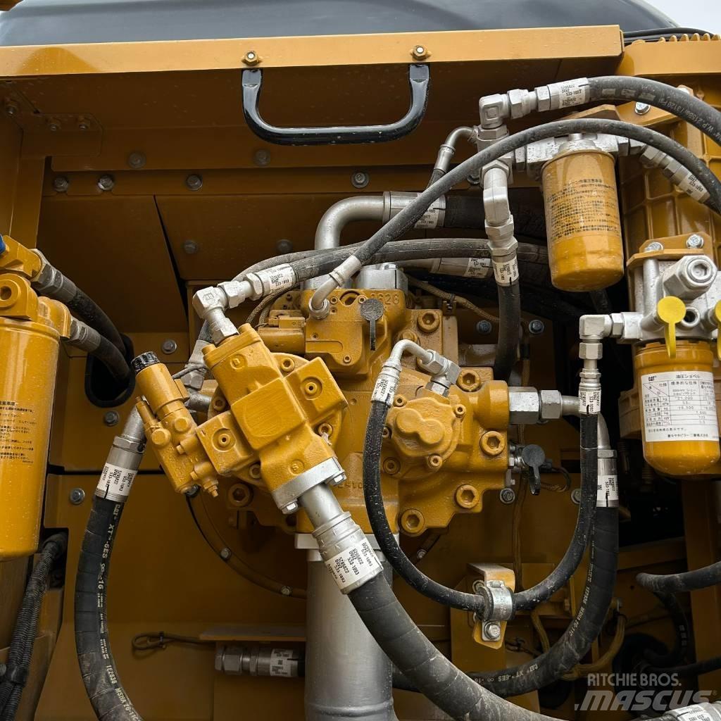 CAT 340D2L Гусеничні екскаватори