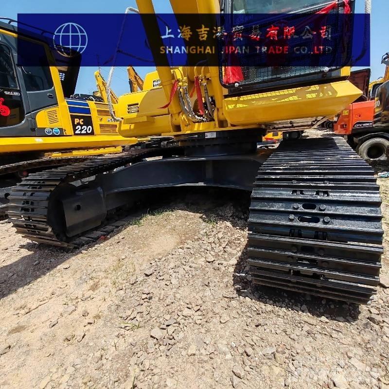 Komatsu PC 220 Гусеничні екскаватори