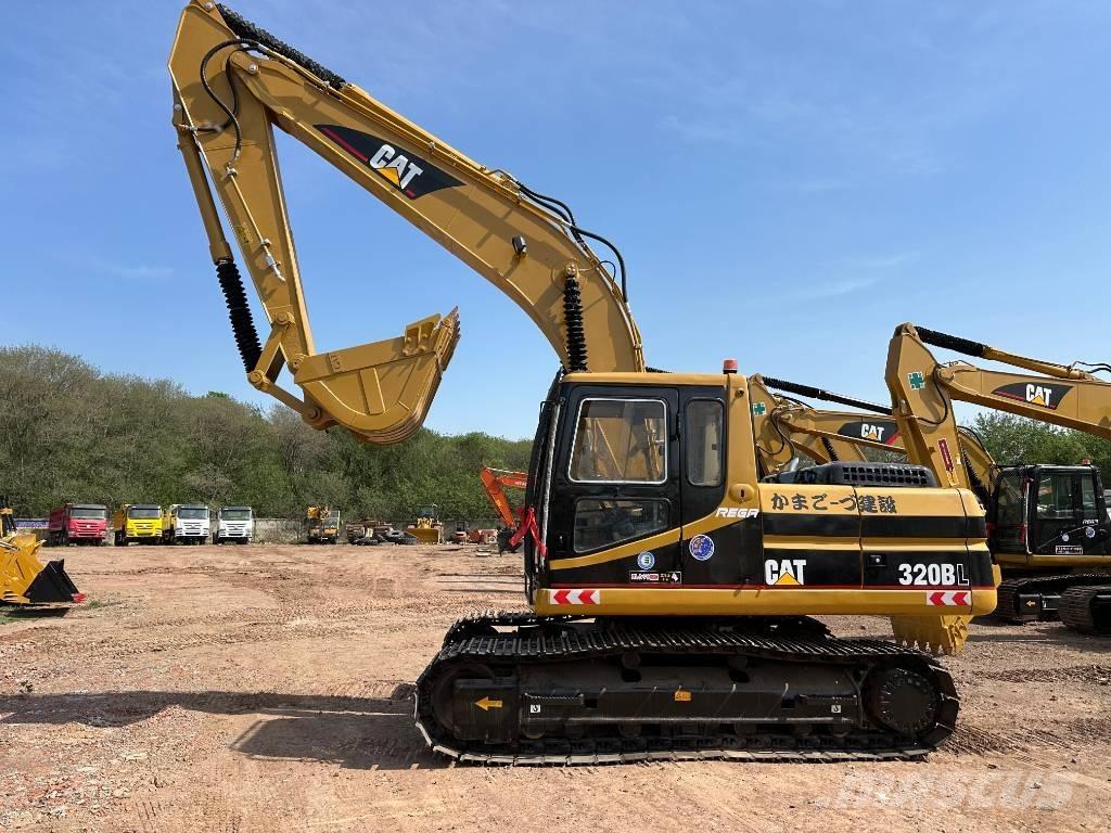 CAT 320BL Гусеничні екскаватори