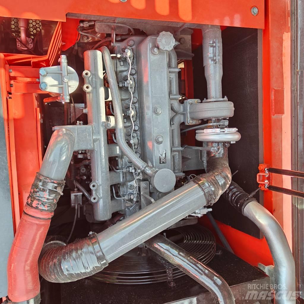 Doosan DX225-9C Гусеничні екскаватори