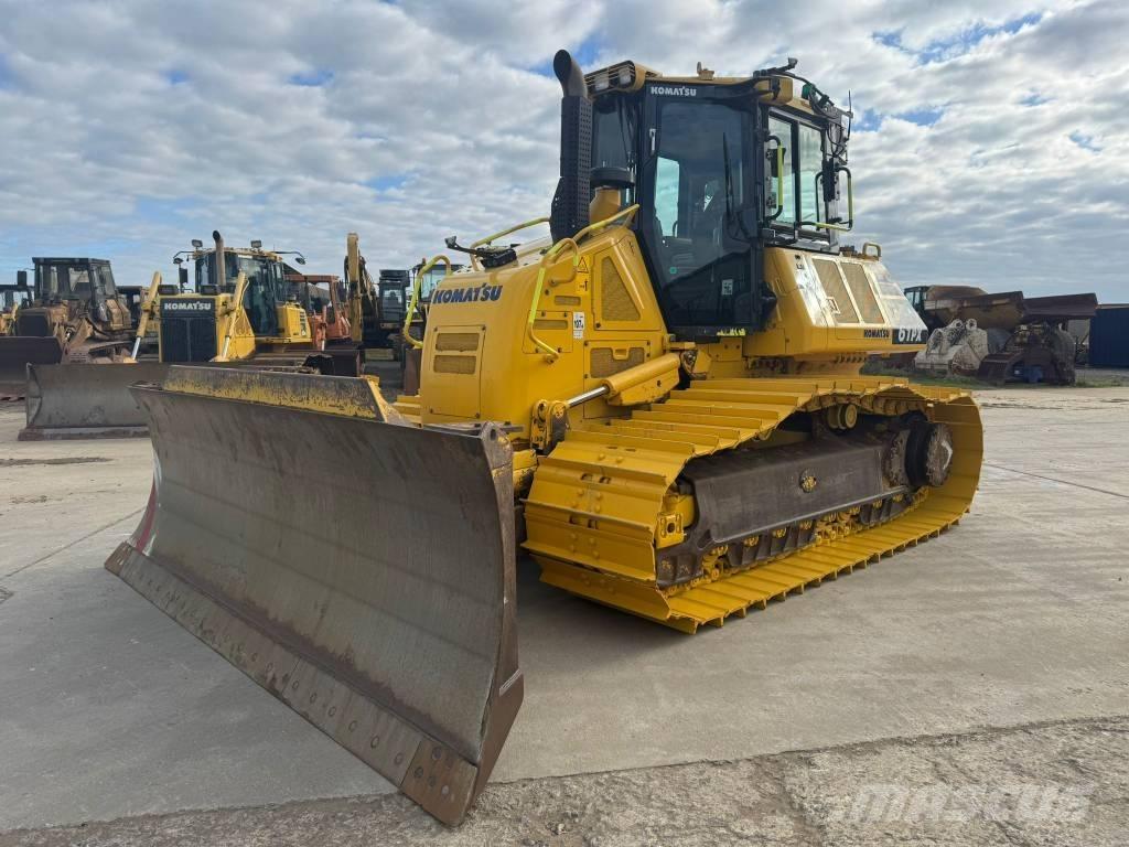 Komatsu D61PX-24 Гусеничні бульдозери