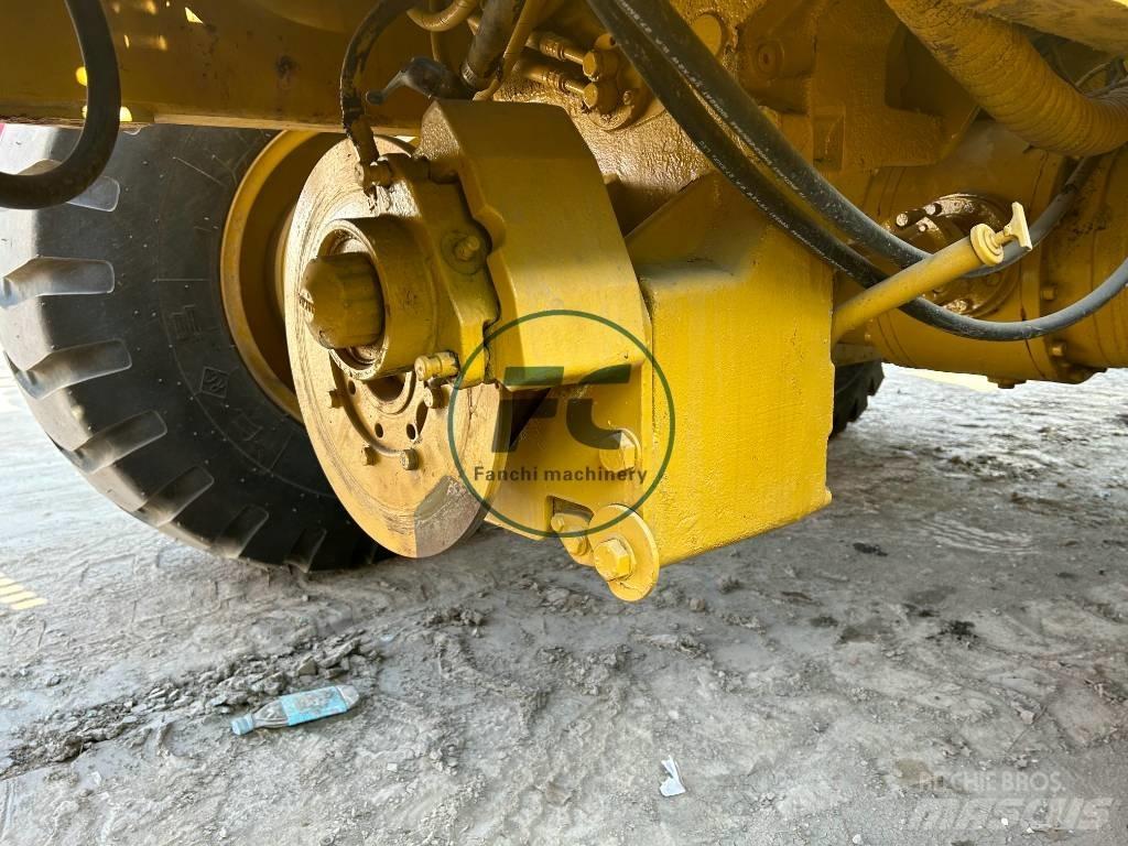CAT 120 K Грейдери