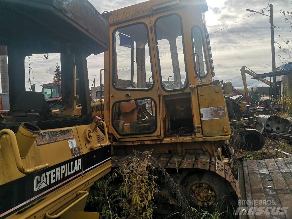 CAT D 5 M XL Гусеничні бульдозери