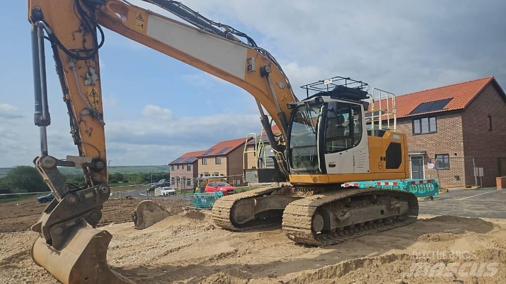 Liebherr R 922 LC Гусеничні екскаватори