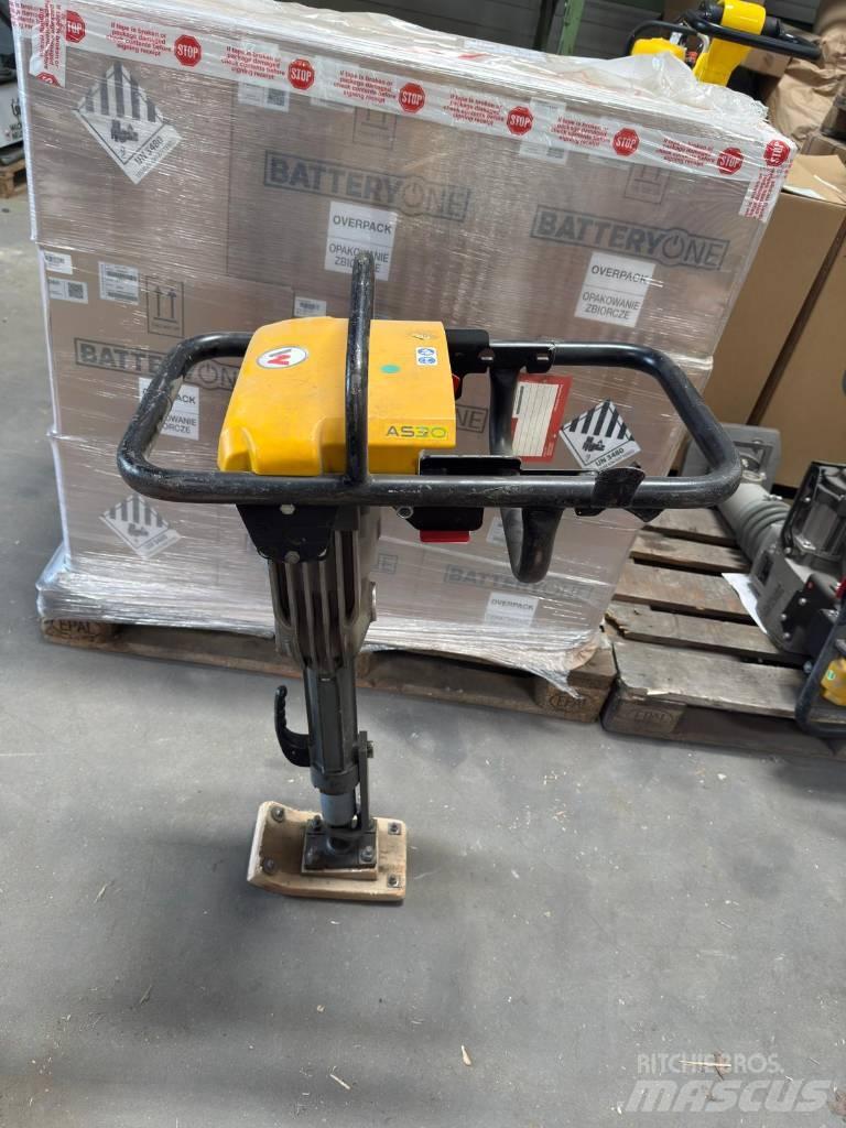 Wacker Neuson AS30e Трамбувальники