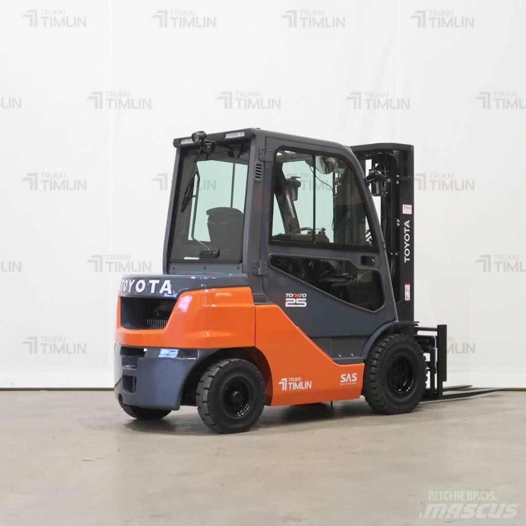 Toyota 52-8FDF25 Дизельні навантажувачі