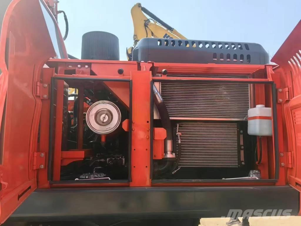 Doosan 225LC-9C Гусеничні екскаватори