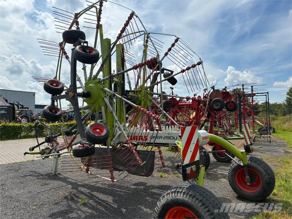 CLAAS Liner 2800 Прибиральні комбайни