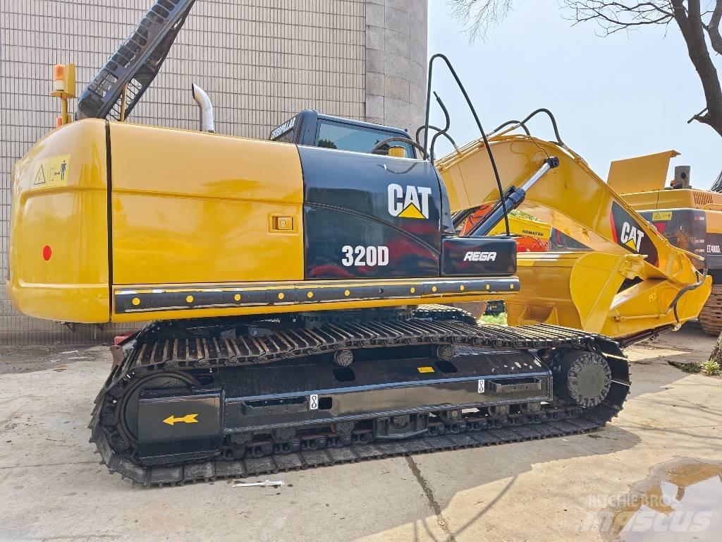 CAT 320 D Гусеничні екскаватори