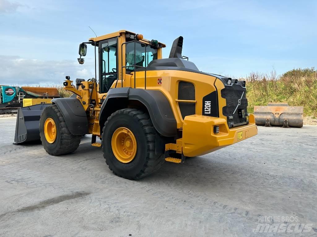 Volvo L 120 H Фронтальні навантажувачі