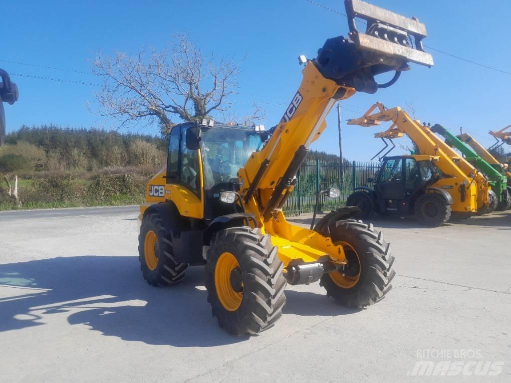 JCB TM 320 S Телескопічний навантажувач
