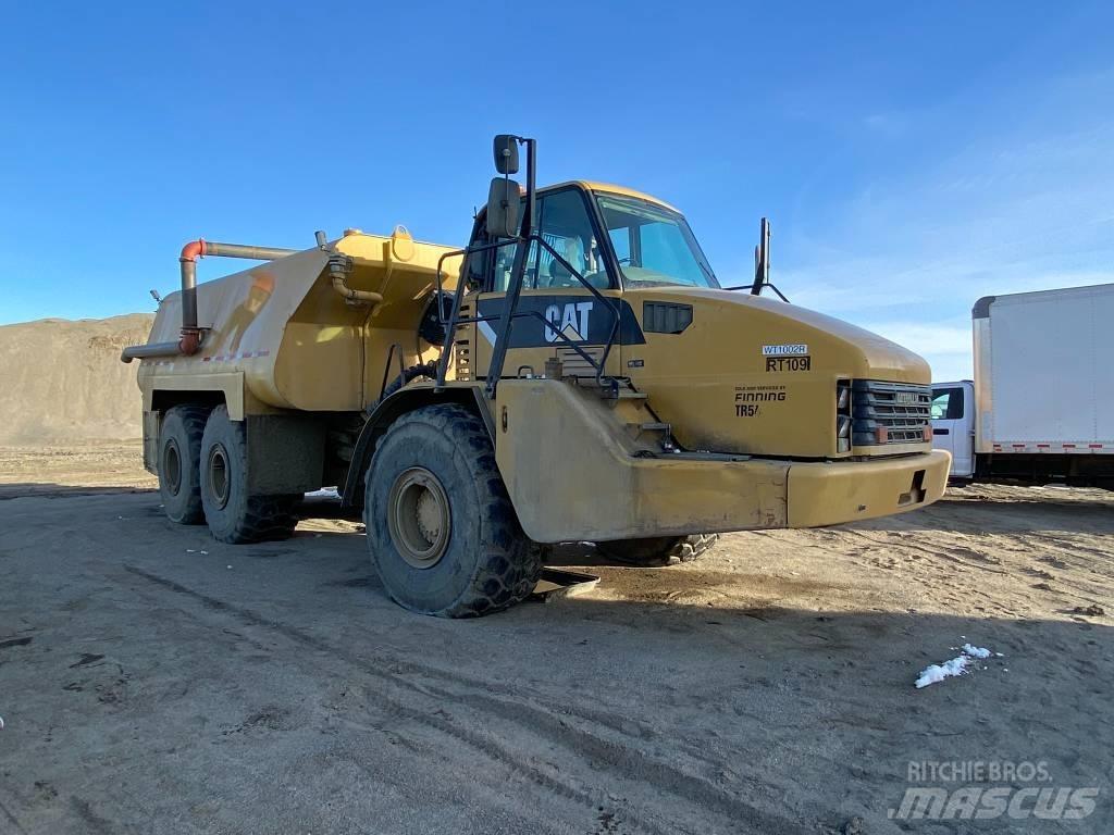CAT 740 B Зчленовані самоскиди