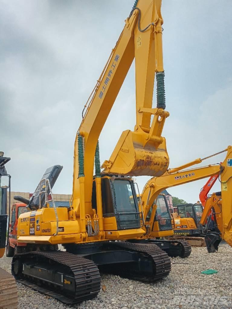 Komatsu PC 220-8 Гусеничні екскаватори