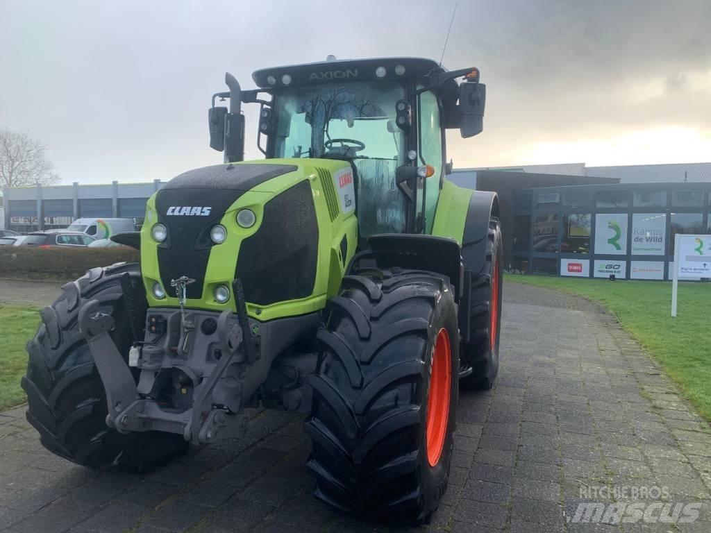 CLAAS Axion 810 CIS+ Трактори
