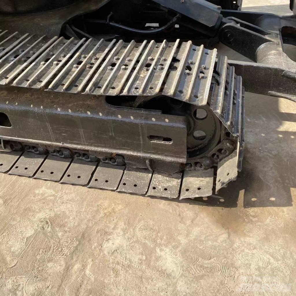 Komatsu PC 60 Гусеничні екскаватори