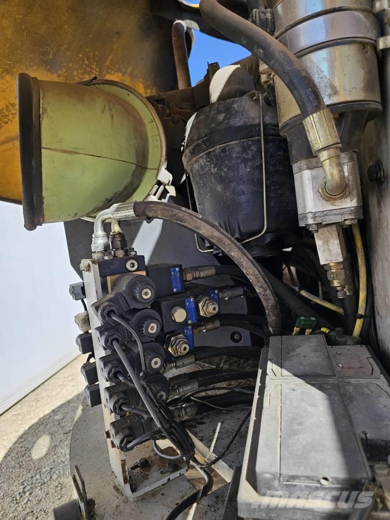 Haulotte HA 16 PX Колінчаті підйомники