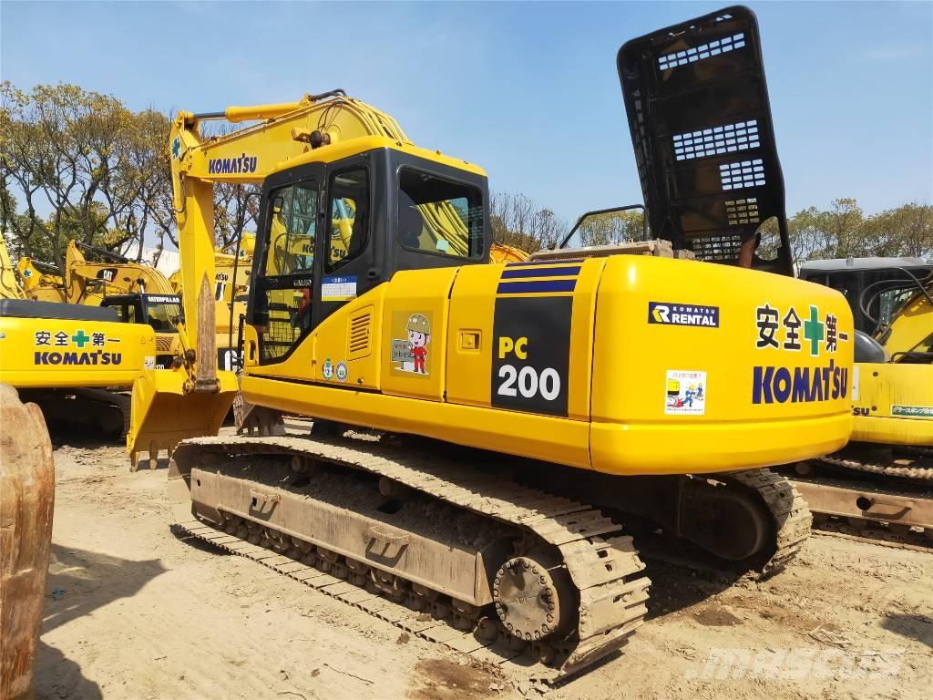 Komatsu PC200-7 Гусеничні екскаватори