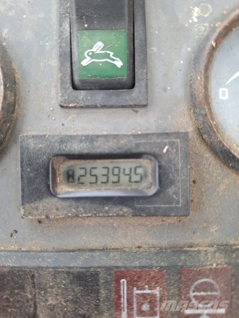 Liebherr A312 Колісні екскаватори